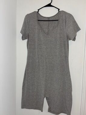 SHEIN Gray Short Sleeve Ribbed Jumpsuit Romper